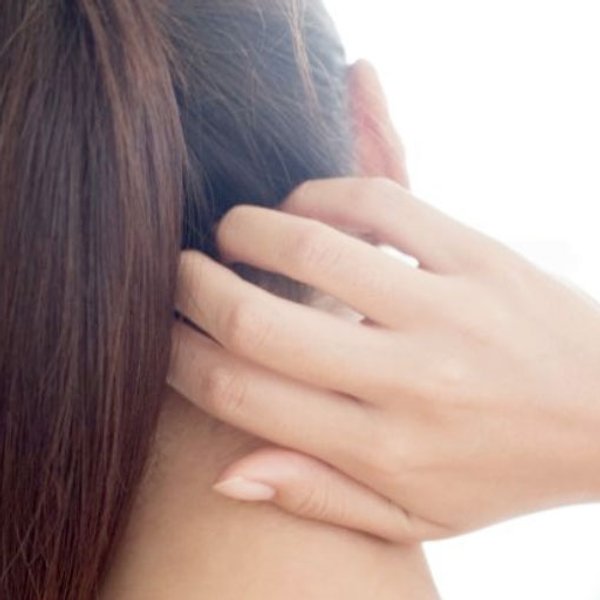 Wat veroorzaakt een jeukende hoofdhuid: eczeem of gewoon de verkeerde shampoo