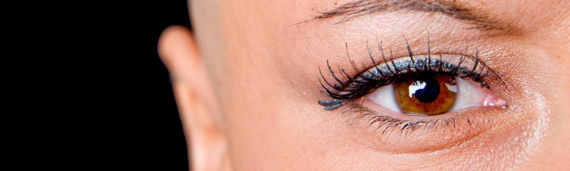 Oncology 2021 makeup lips eyes banner